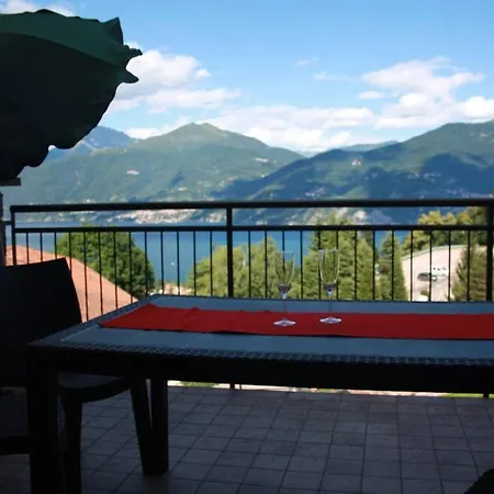 Piscina E Vistalago Crocemenaggio Cir 013145-00318 Menaggio