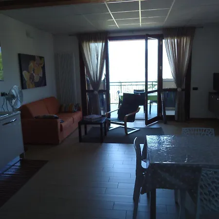 Piscina E Vistalago Crocemenaggio Cir 013145-00318 *