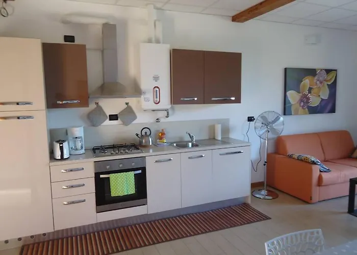 Piscina E Vistalago Crocemenaggio Cir 013145-00318 * Menaggio